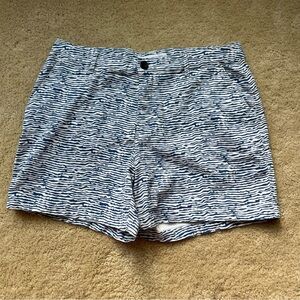 Amazon Essentials Women’s Blue White Striped Shorts - Size 14 - EUC - Stretch